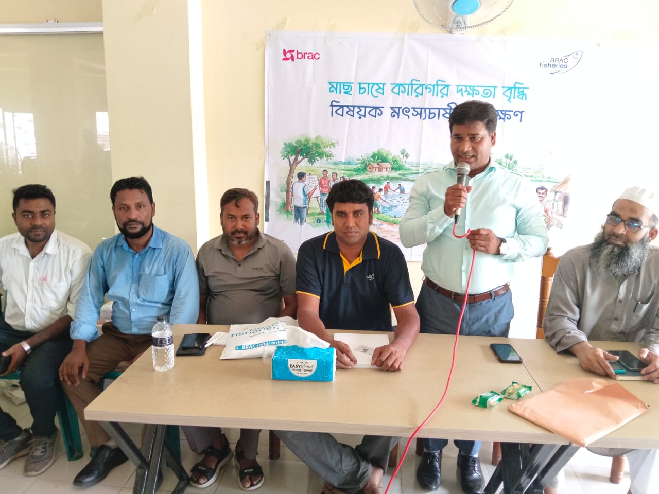 ব্র্যাক ফিসারিজের উদ্যোগে গোদাগাড়ীতে মাছ চাষে কারিগরি দক্ষতা উন্নয়নবিষয়ক প্রশিক্ষণ কর্মশালা অনুষ্ঠিত