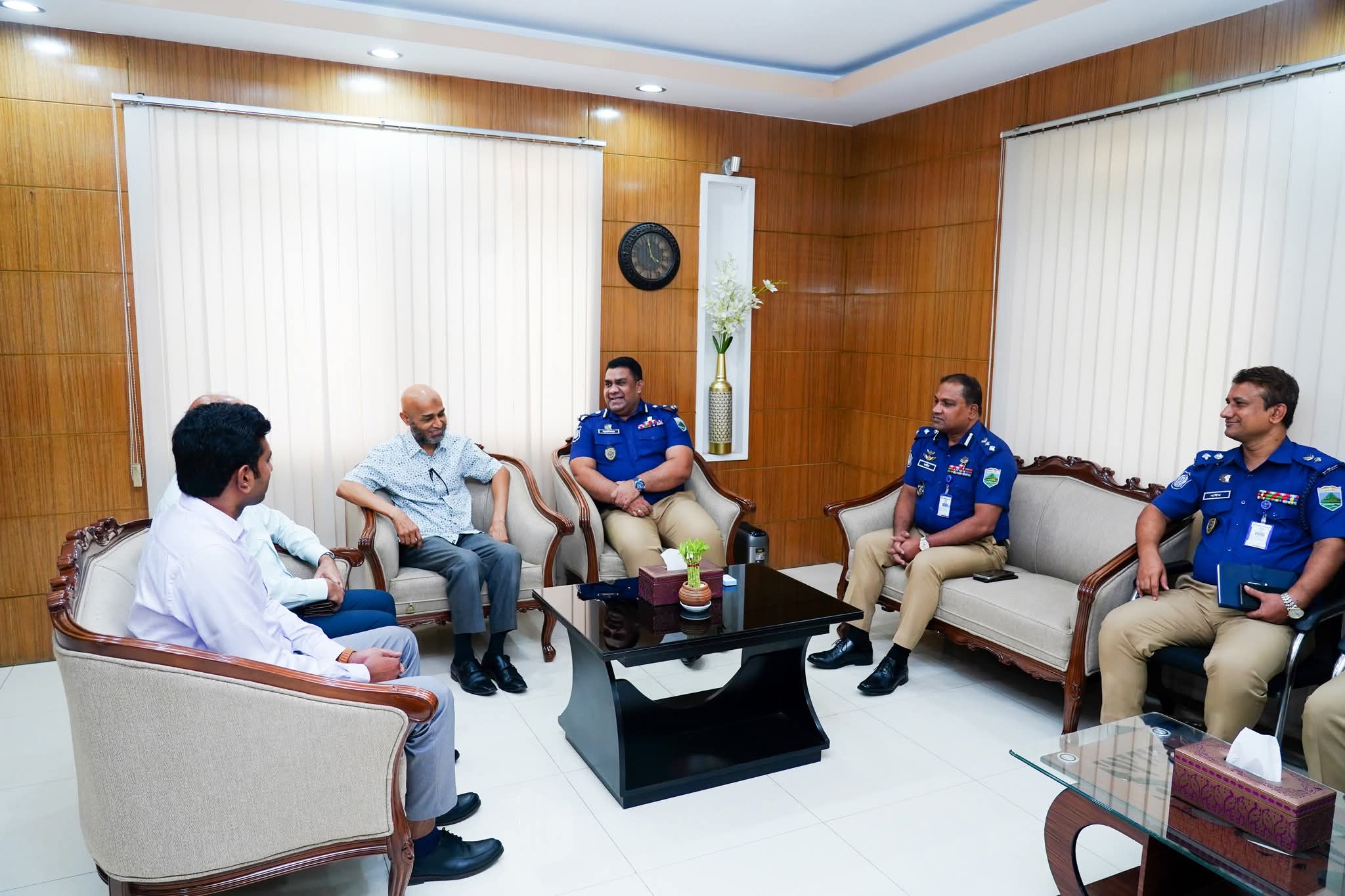 ডিআইজি, রাজশাহী রেঞ্জের সঙ্গে বিকাশ প্রতিনিধি দলের সৌজন্য সাক্ষাৎ