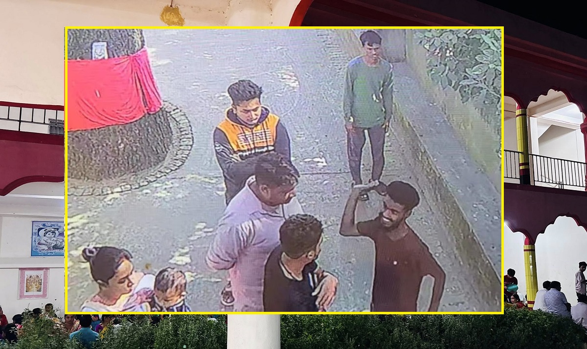 বাঁশ চাওয়াকে কেন্দ্র করে পুরোহিতকে মারধরের অভিযোগ