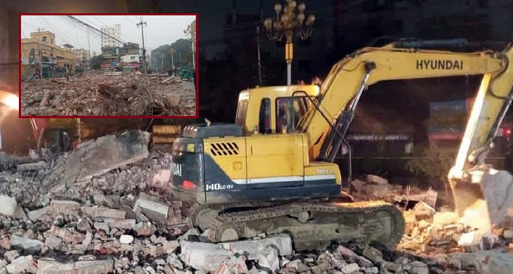 বিক্ষুব্ধ ছাত্র-জনতার হামলায় গুঁড়িয়ে গেল রাজশাহী আ. লীগ অফিস