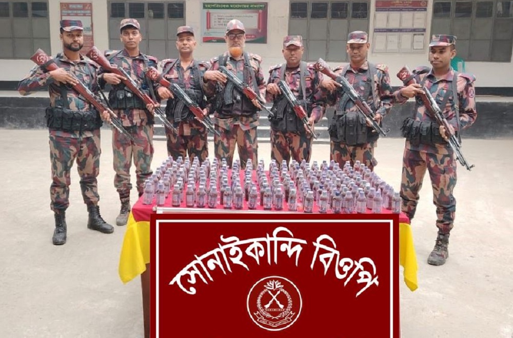 রাজশাহী সীমান্তে নিষিদ্ধ কাশির সিরাপসহ ইঞ্জিন চালিত নৌকা জব্দ