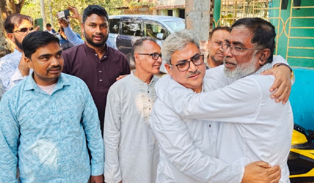 জয়-পরাজয় ছাপিয়ে রাজশাহী-৩ এ সম্প্রীতির রাজনীতি