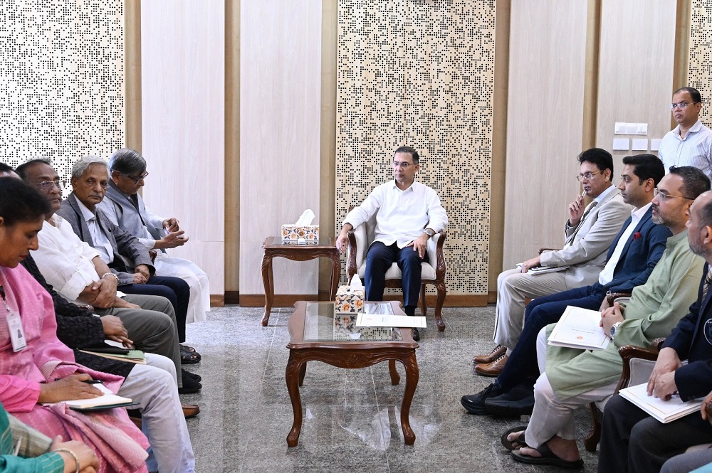 প্রধানমন্ত্রীর সঙ্গে অধ্যাপক আবদুল্লাহ আবু সায়ীদের বৈঠক