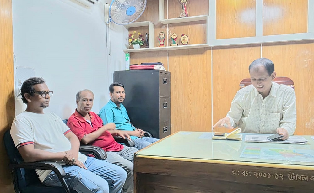 চারঘাটে নবাগত ওসির সঙ্গে সাংবাদিকদের মতবিনিময়