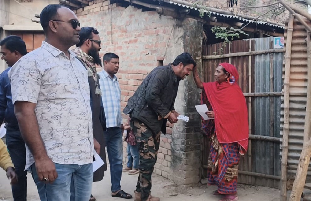 ৭নং ওয়ার্ডে মিজানুর রহমান মিনুর গণসংযোগে ভোটারদের ঢল