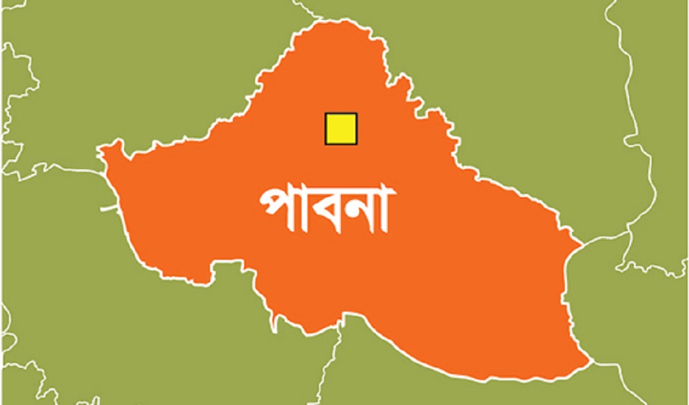 চাটমোহর পৌরসভায় আরসিসি সড়ক নির্মাণ কাজের উদ্বোধন