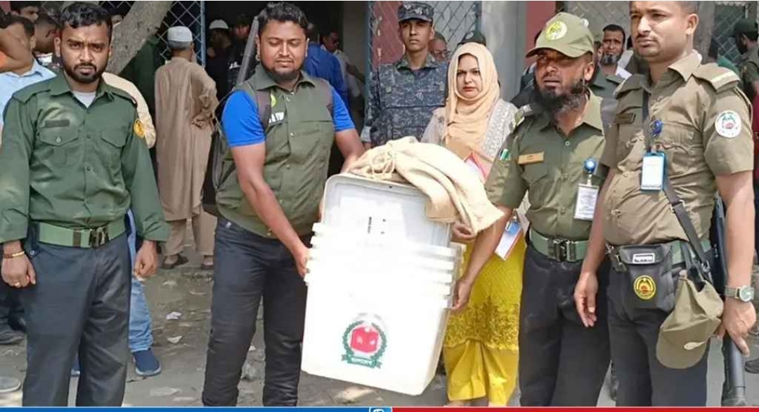 বগুড়া-৬ উপনির্বাচন বৃহস্পতিবার, কেন্দ্রে পৌঁছেছে ভোটের সরঞ্জাম