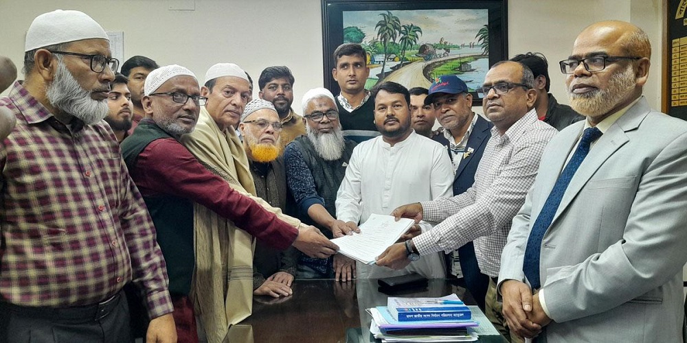 রাজশাহী-২ আসনে বিএনপির প্রার্থী মিজানুর রহমান মিনুর মনোনয়নপত্র সংগ্রহ