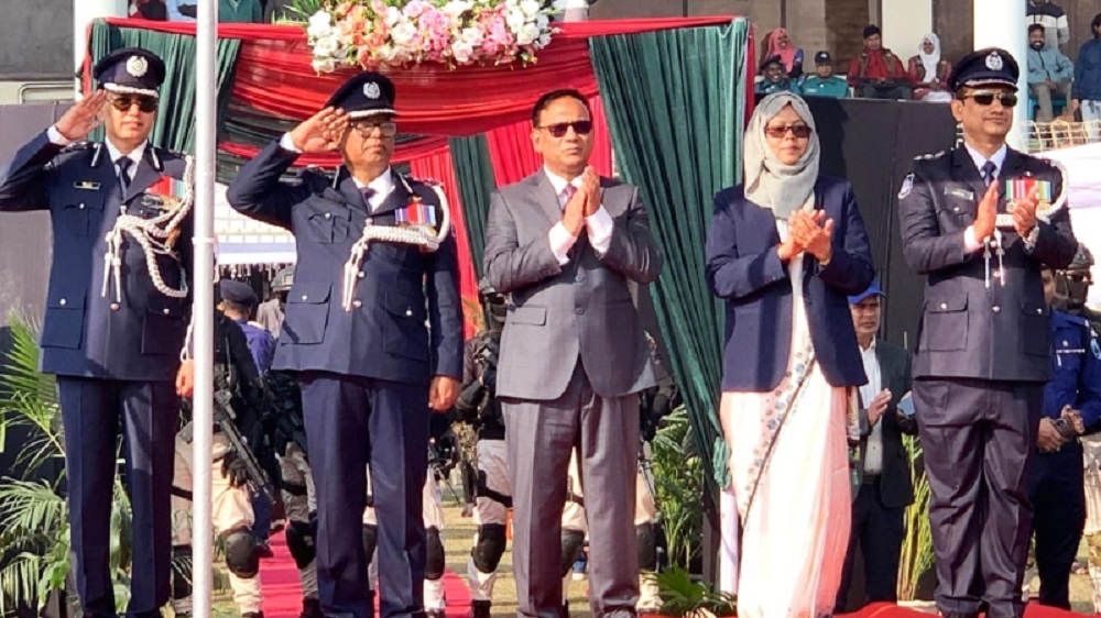 রাজশাহীতে উৎসবমুখর পরিবেশে মহান বিজয় দিবস উদযাপন