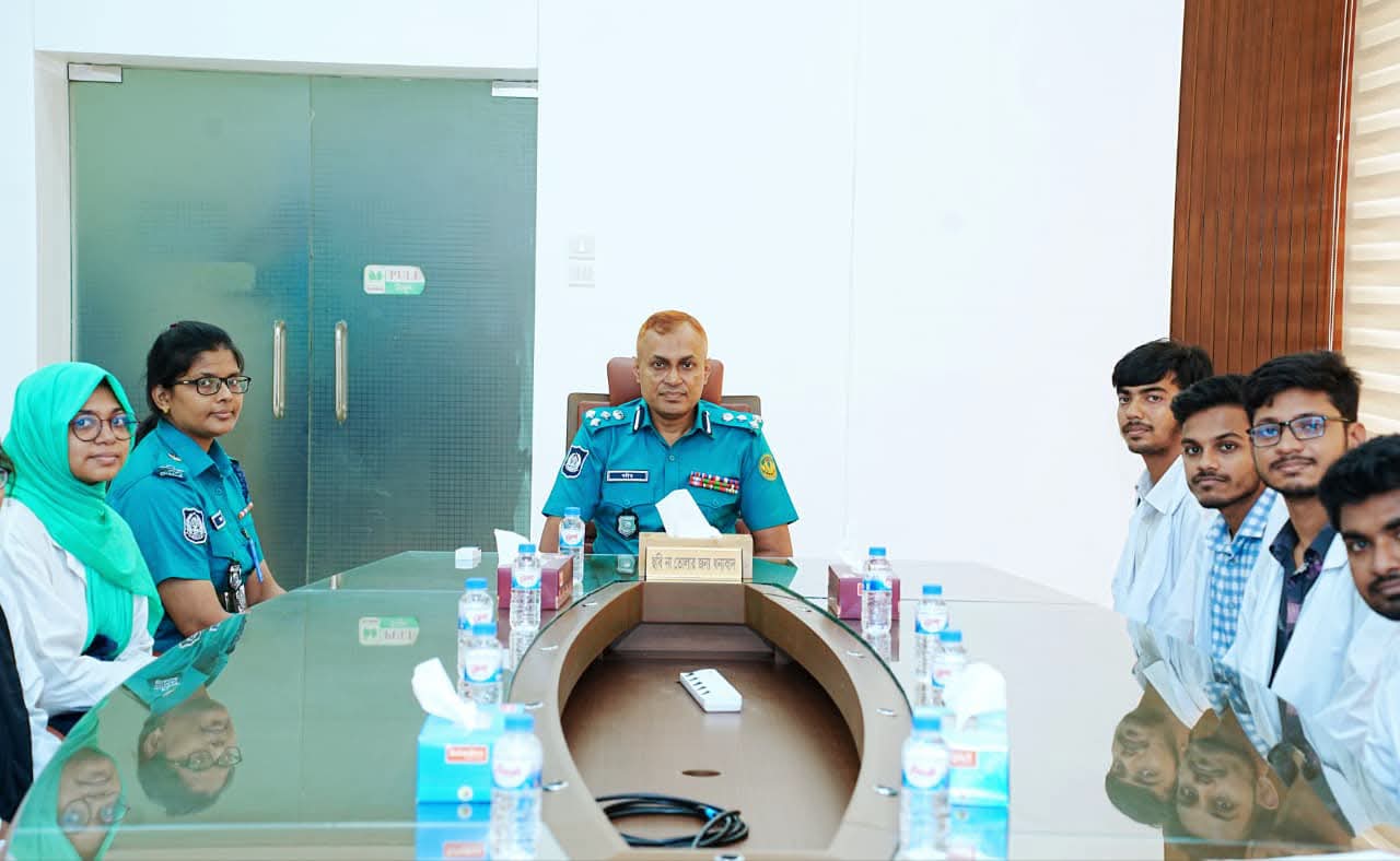 আরএমপি কমিশনারের সঙ্গে সন্ধানীর মতবিনিময়
