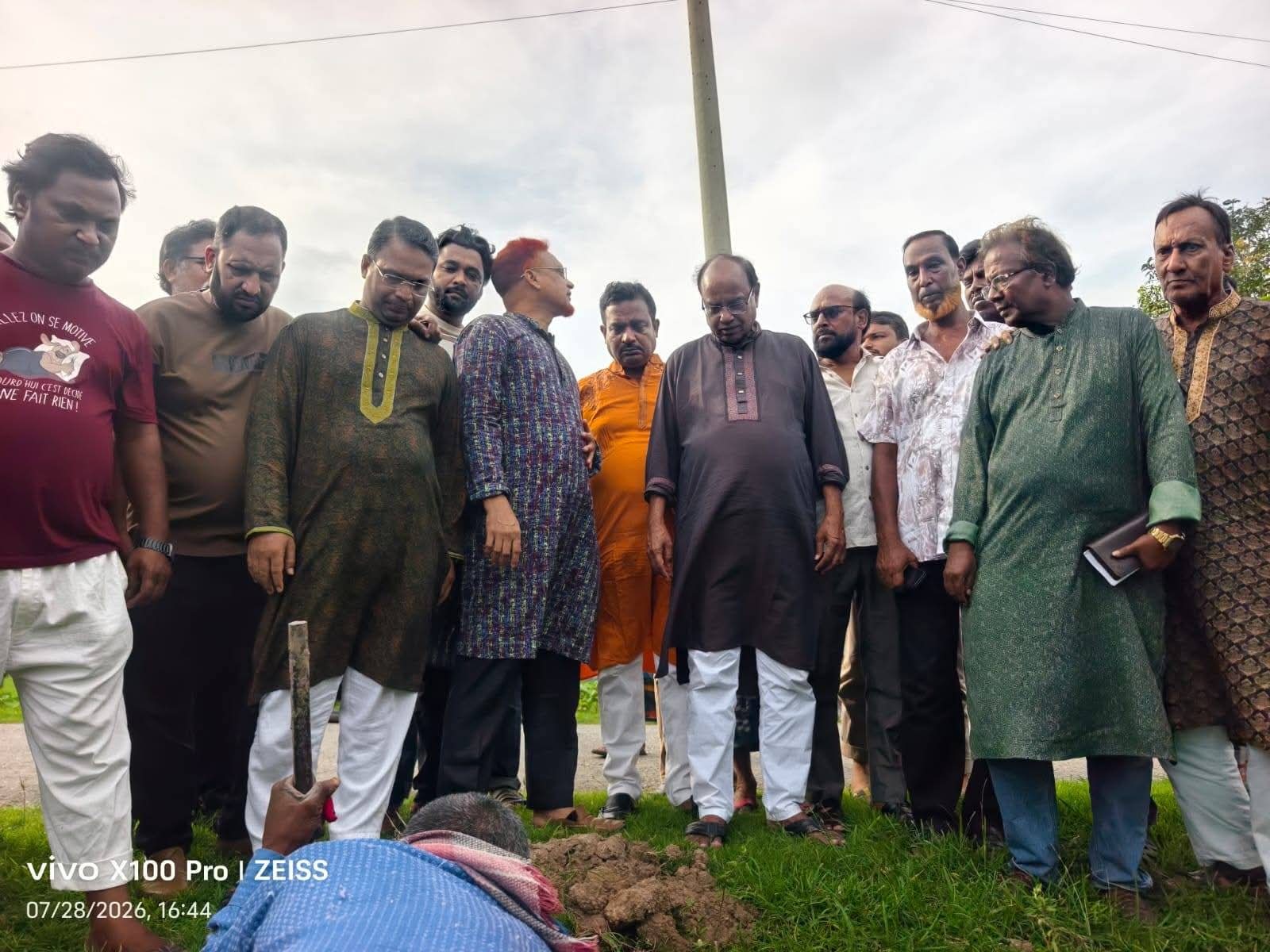 চাঁপাইনবাবগঞ্জে জেলা বিএনপির মাসব্যাপী বৃক্ষরোপণ কর্মসূচির উদ্বোধন