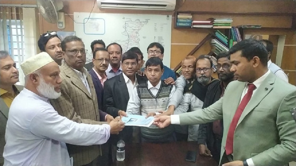 রাজশাহী-৫ আসনে বিএনপি প্রার্থীর মনোনয়নপত্র উত্তোলন