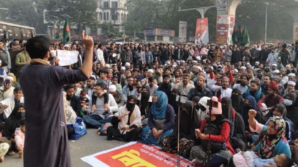 ৩০ কার্যদিবসের মধ্যে হাদি হত্যার বিচার না হলে সরকার পতনের আন্দোলন: ইনকিলাব মঞ্চ