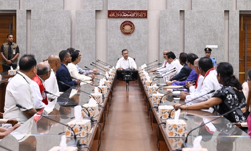 ‘বেটার’ বাংলাদেশ বিনির্মাণে ঐক্যবদ্ধভাবে কাজ করার আহ্বান প্রধানমন্ত্রীর
