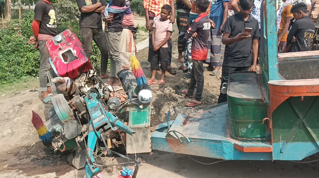 চাঁপাইনবাবগঞ্জ-সোনামসজিদ মহাসড়কে মর্মান্তিক দুর্ঘটনা