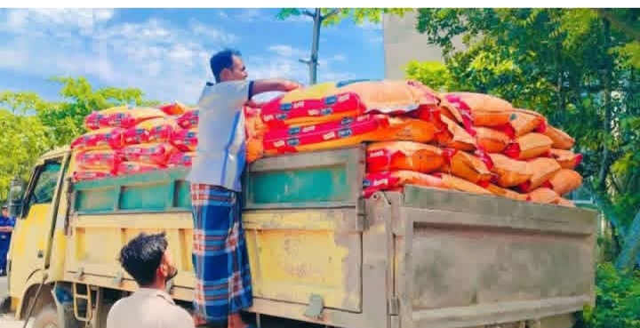 বাঘার আড়ানীতে ব্যবসায়ীকে জিম্মি করে ৪৯ লাখ টাকা ছিনতাই: নেপথ্যে 'জিরা সিন্ডিকেট'!