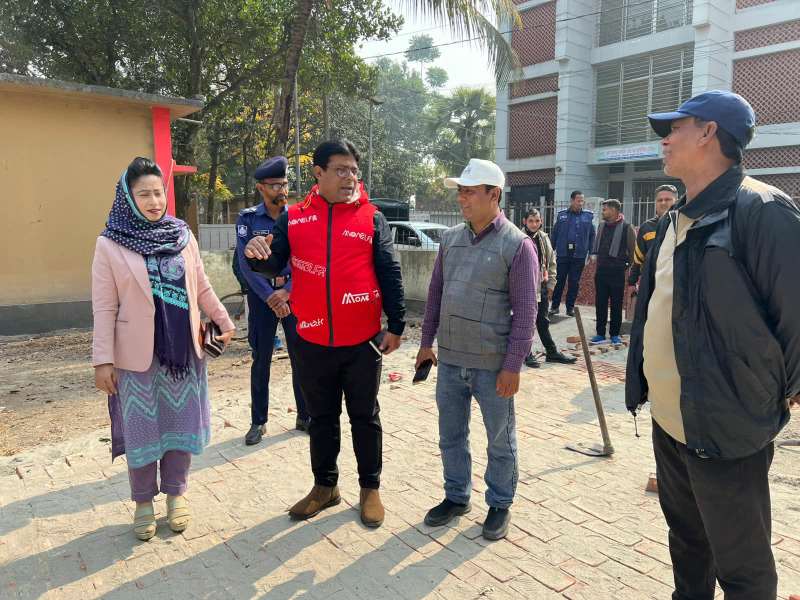 দুর্গাপুরে কেন্দ্রীয় ঈদগাহ সিসি উন্নয়ন কাজ পরিদর্শনে পৌর প্রশাসক লায়লা নুর তানজু