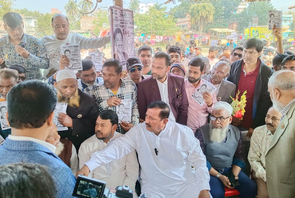 ধানের শীষের পক্ষে রাজশাহী সদরে মিনুর গণসংযোগ