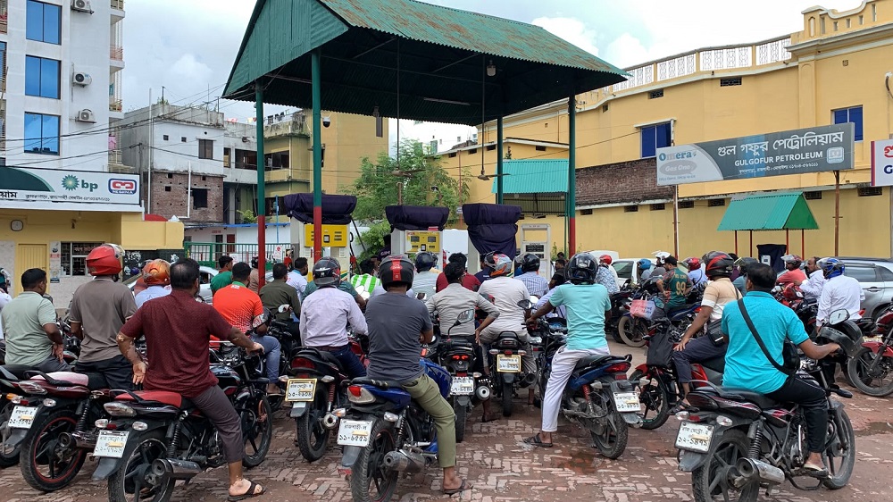 সংকট নেই জ্বালানি তেলে